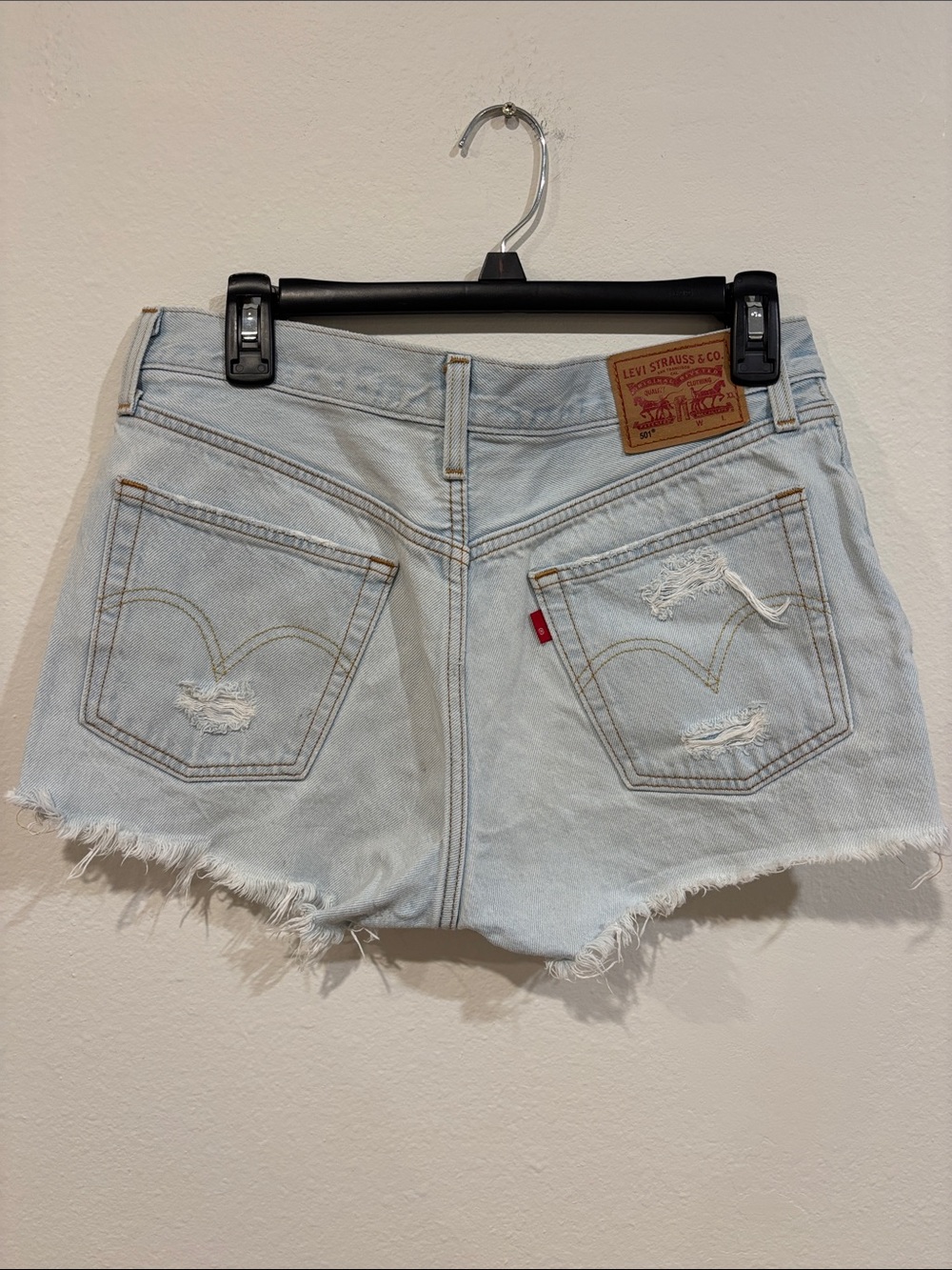 Levi Jean Shorts. Size W28